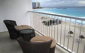 Beachfront Studio Carisa Y Palma